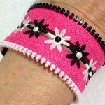 Ghee's - pink zipper bracelet