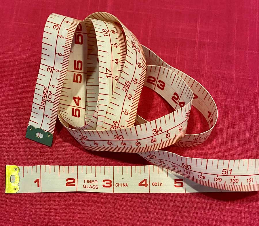 HOW TO READ A MEASUREMENT TAPE FOR SEWING 