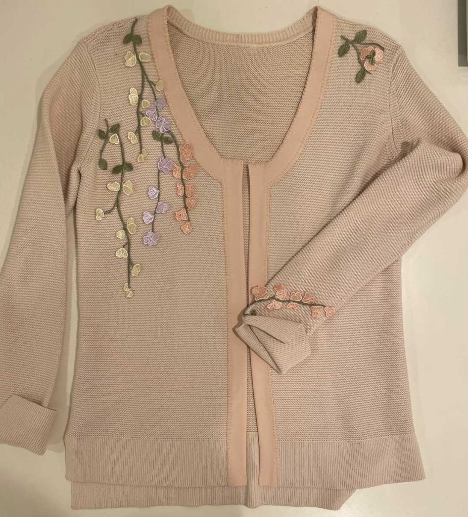 Finsihed cardigan